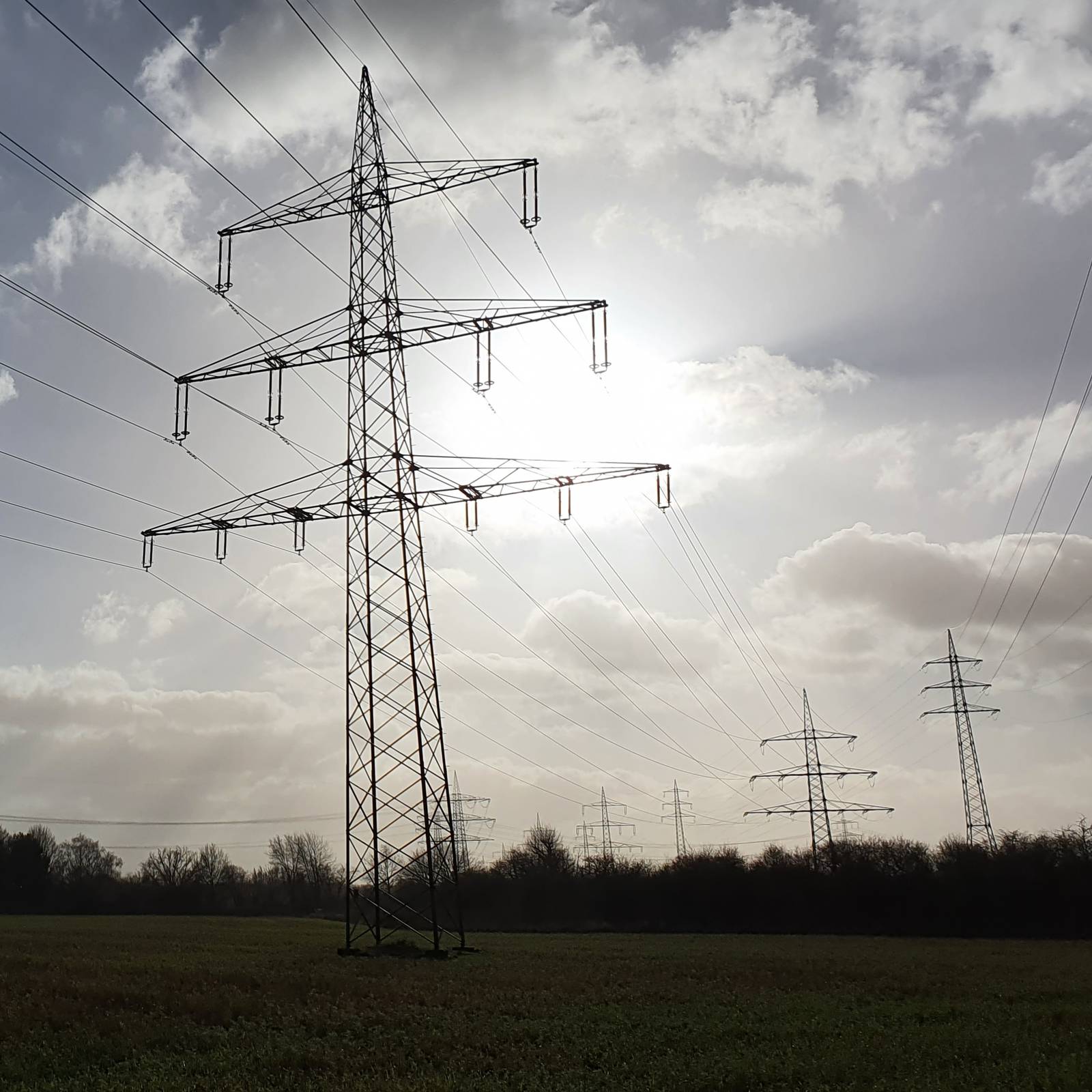 INFO ZU: "Neuanbindung der Umspannanlage Gellep"