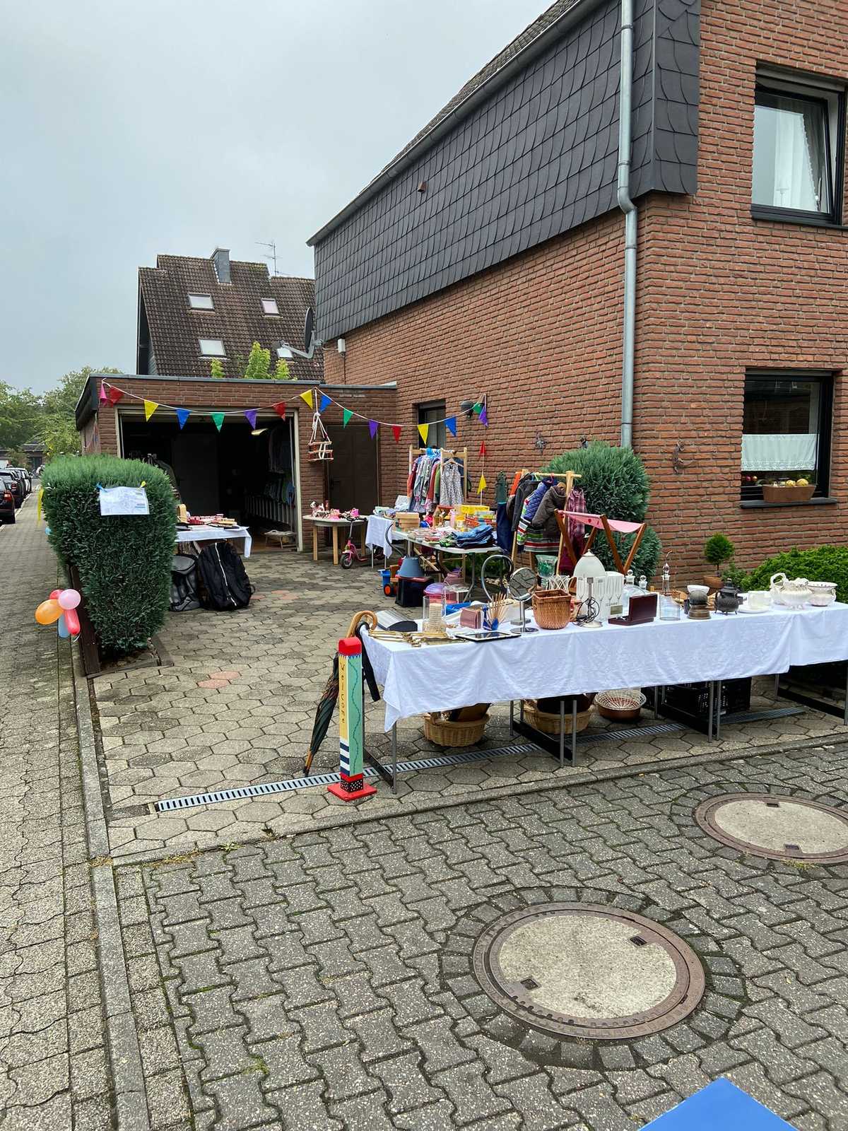 Garagentrödel 2022 in Gellep-Stratum