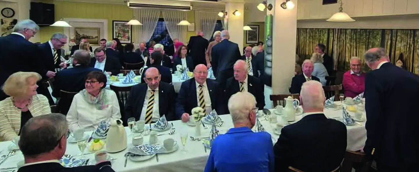 30.03.2025: 75-Jähriges Jubiläum des MGV Gellep-Stratum 1950 Der Saal im Stratumer Landhaus mit fast allen Anwesenden